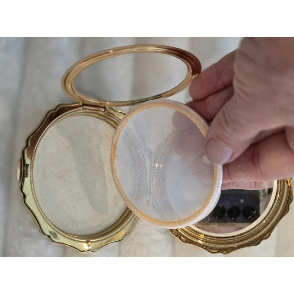 Vintage Stratton Mother of Pearl MOP Pattern Gold Tone Compact Mirror & Case
